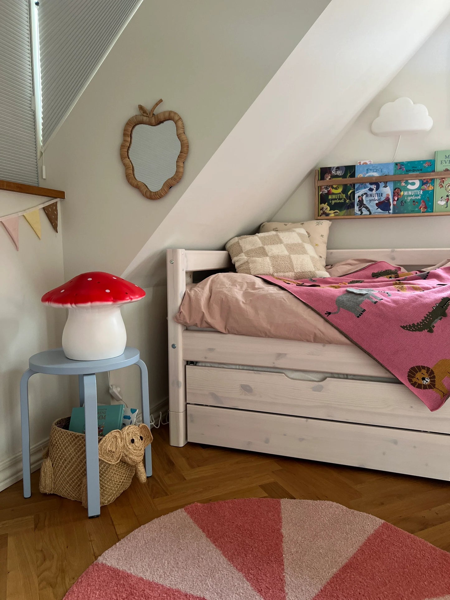 Egmont Toys - lampe champignon moyen rouge - 👶Naissance+