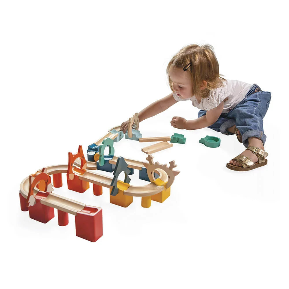 Pourquoi choisir des jouets en bois ? Les avantages éducatifs et écologiques