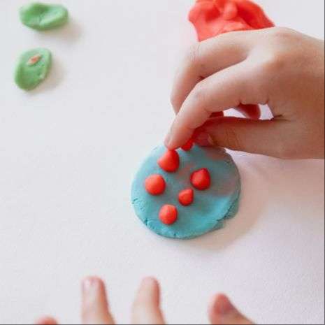 Pataploof- pâte à modeler lavante