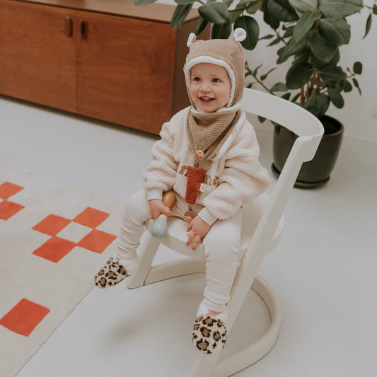 Bonnet Bébé Réversible – Velours Taupe -24/36 mois